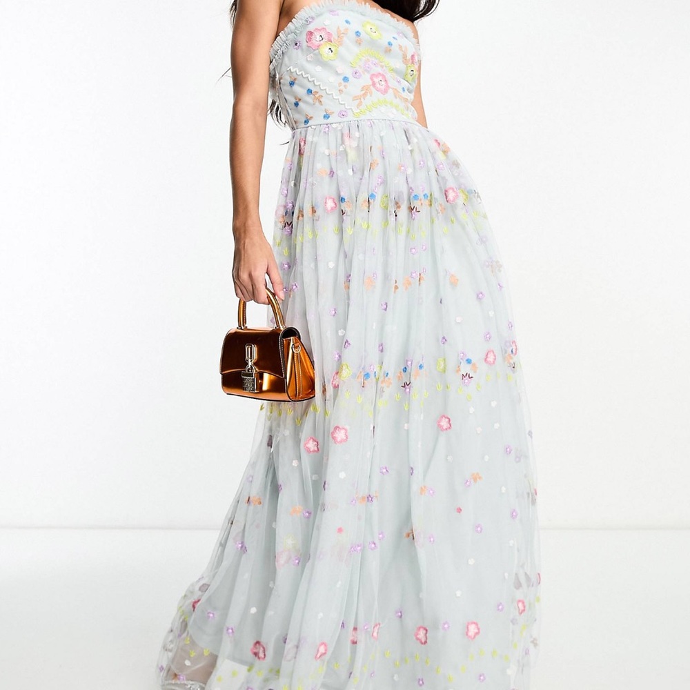 NWT Maya Premium Embroidered Bandeau Maxi Dress
